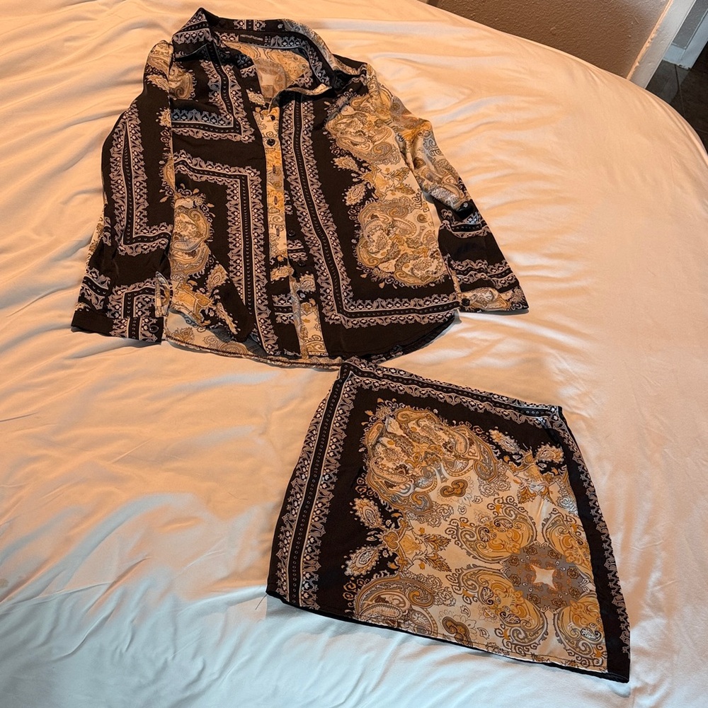 Women's Black and Gold Paisley Jacket & Skirt Set